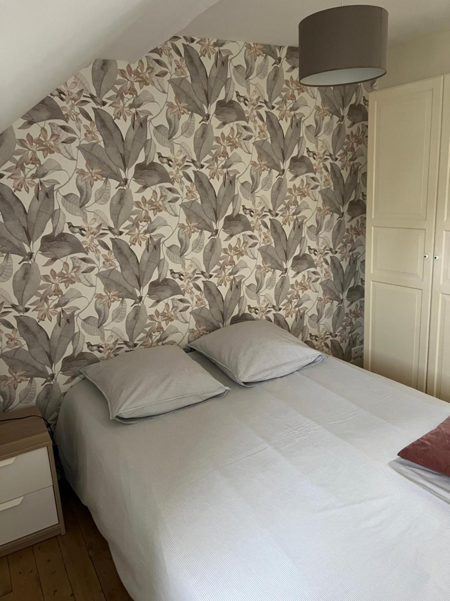 Appartement 3 Pieces Bord De Mer Place Du 6 Juin アロマンシュ・レ・バン エクステリア 写真